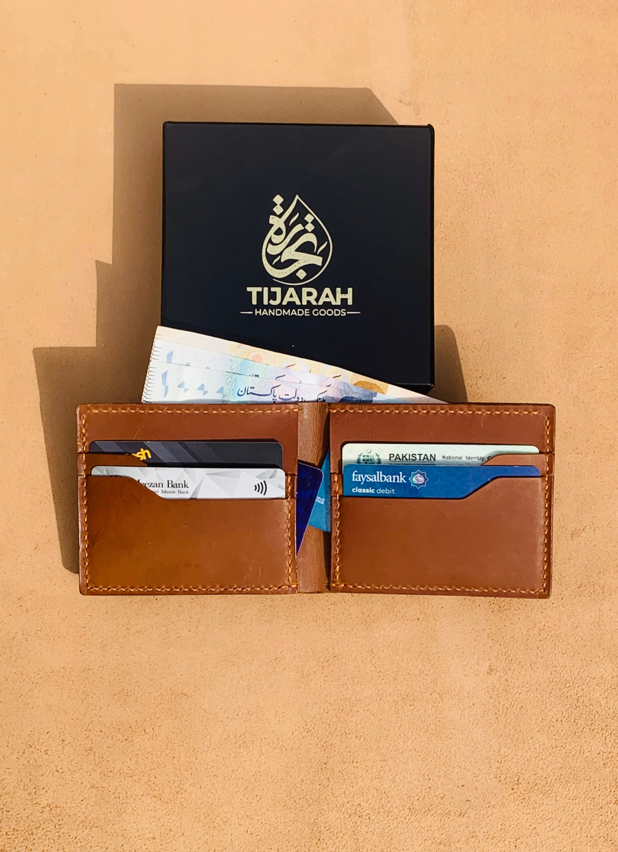 Tijarah Bifold Royale (4 Card Slots) – Classic Function, Modern Craft