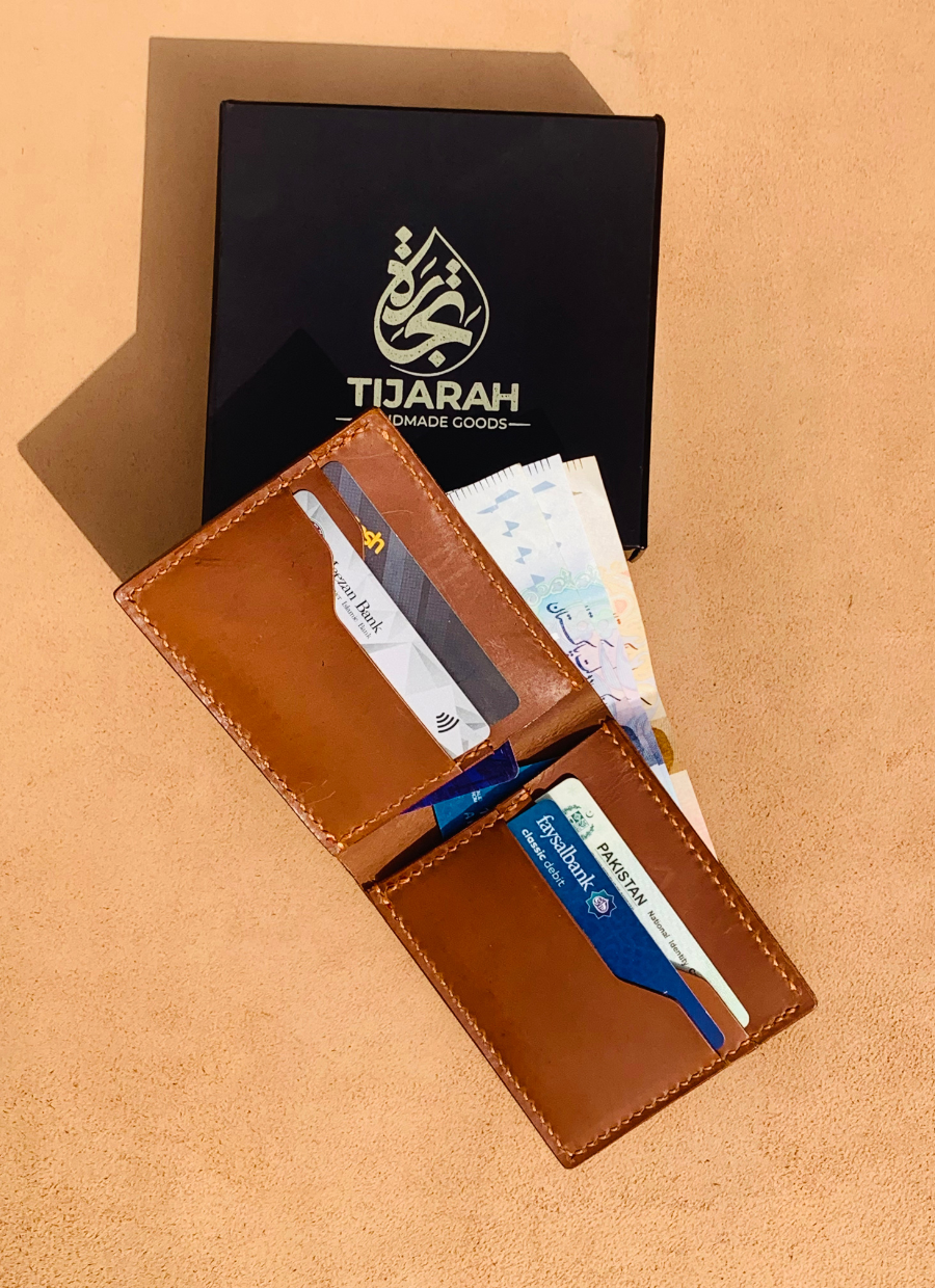 Tijarah Bifold Royale (4 Card Slots) – Classic Function, Modern Craft