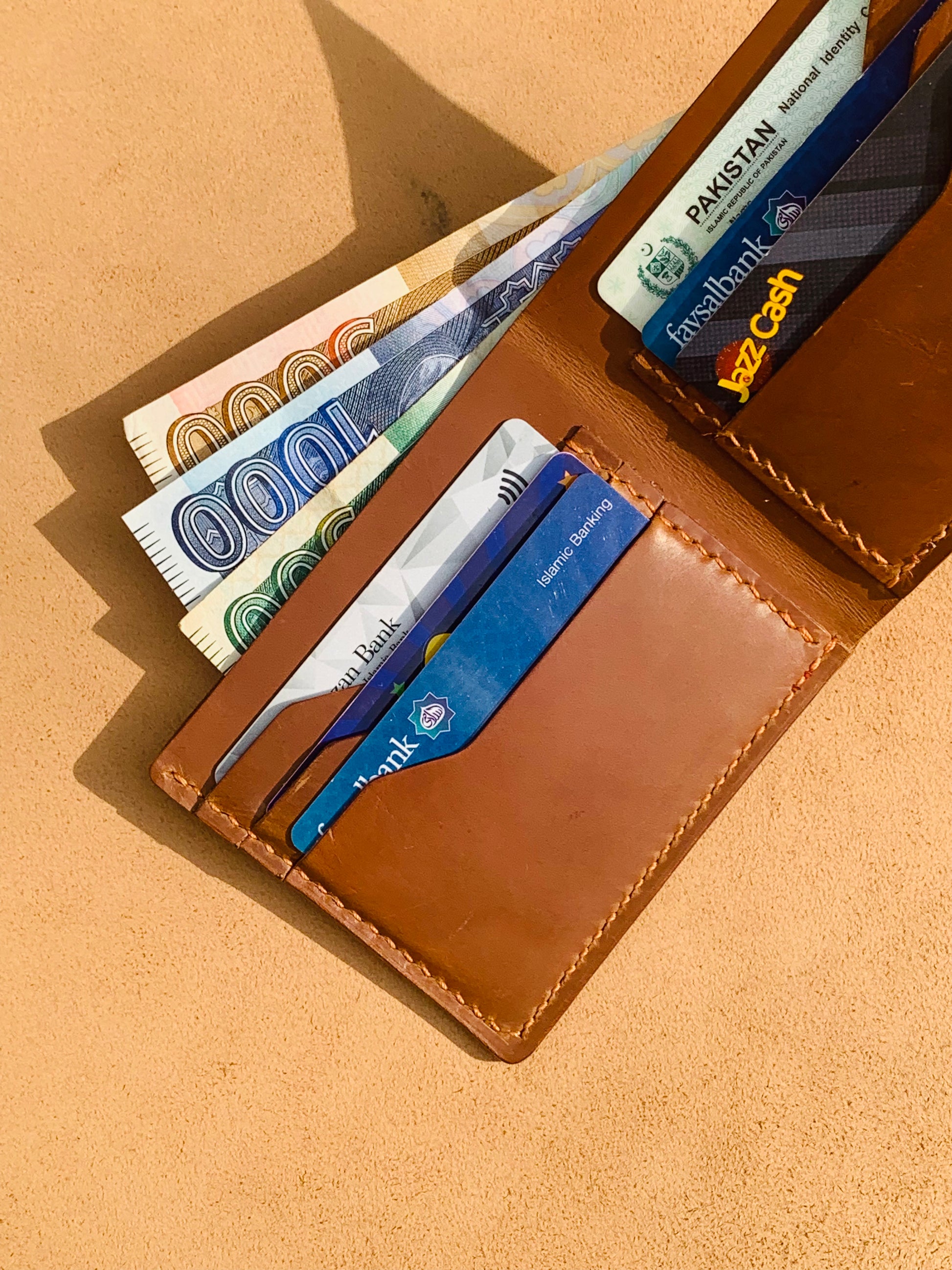 Tijarah Bifold Prime (6 Card Slots) – Classic Function, Modern Craft Tijarah Store